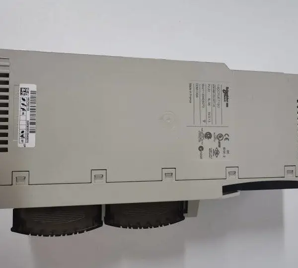 SCHNEIDER模块140NOE77101编程控制器伺服器