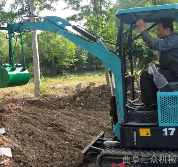 割草机视频 挖机底盘结构 汇众机械 电动挖坑机