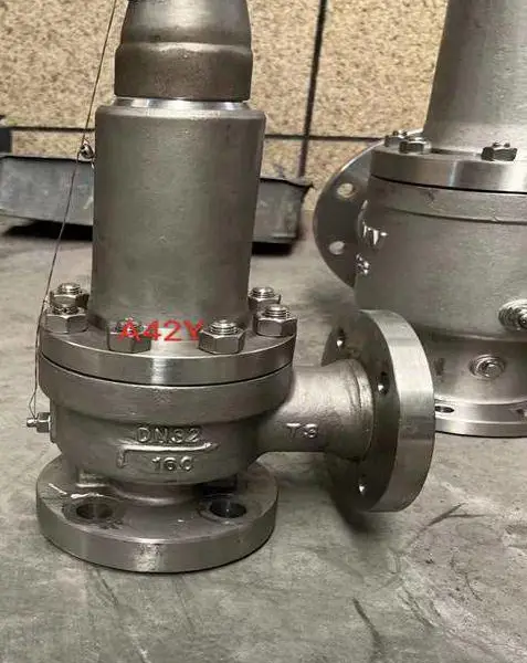 KA41/42Y-16/25/40P DN25单杠杆安全阀阀门管件-安全阀
