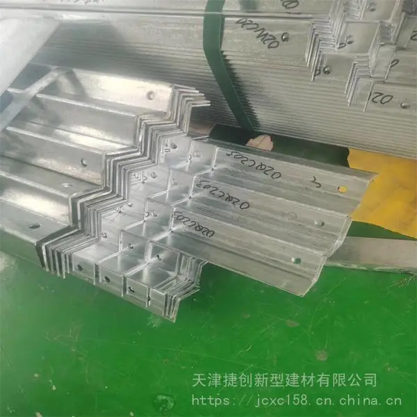 天津津南供应镀锌角钢 角钢打孔 角钢截尺 不等边角钢