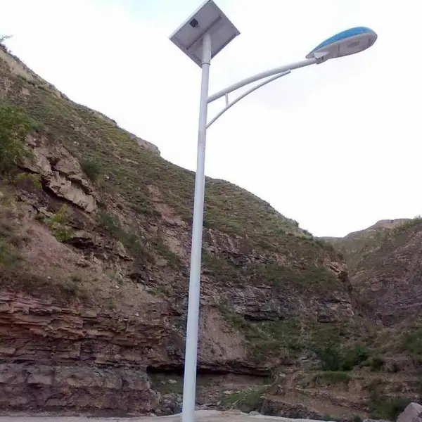 特优太阳能LED 样式好看的室外灯具 贵重投光灯