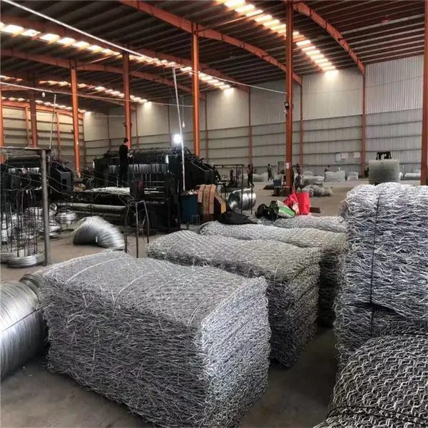 石笼网 铅丝笼格宾网报价 生态格宾网 护堤雷诺护垫厂家