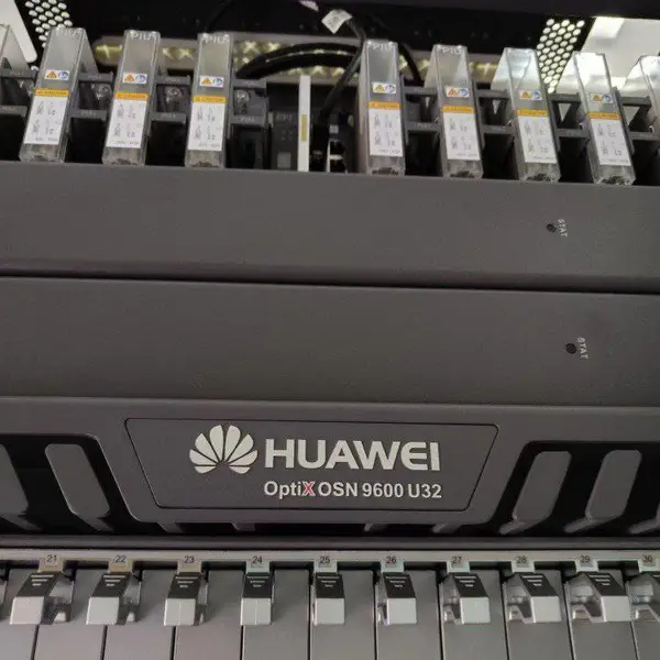 华为多业务统一传送平台OSN 9600 U32 OTN/SDH统 一交叉统一传送