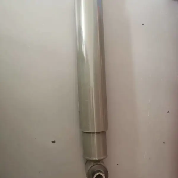 适用于重汽豪沃TH7前桥钢板减震器减震 AZ9T2568000014