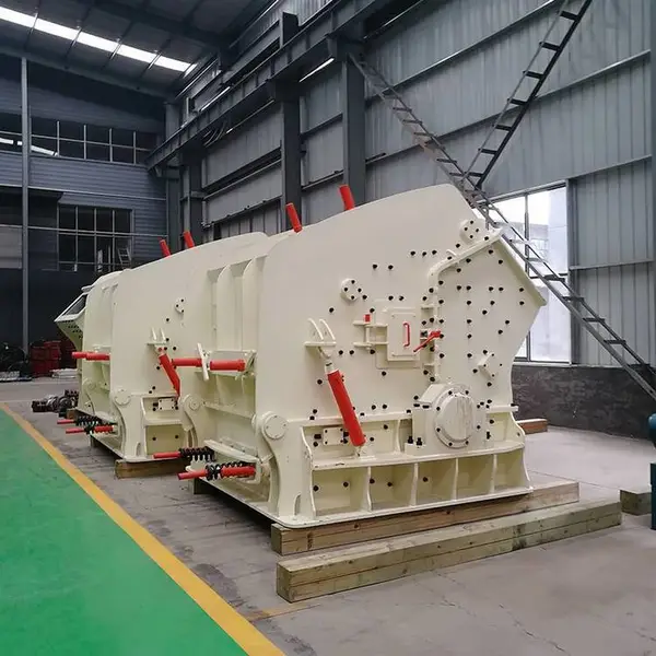 石灰石大口反击式破碎机 欧版反击式破碎机 建筑垃圾反击破