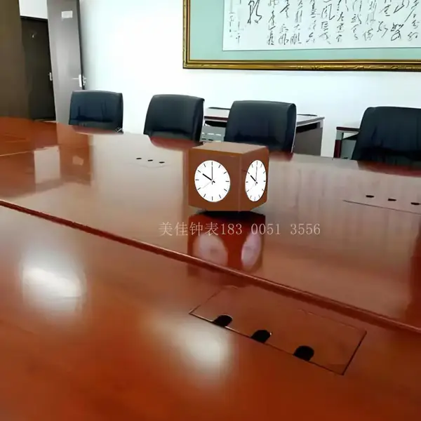 定制美佳牌会议室 办公桌四面钟表 造型时钟 创意特殊大钟 飞返钟表 落地立杆景观钟