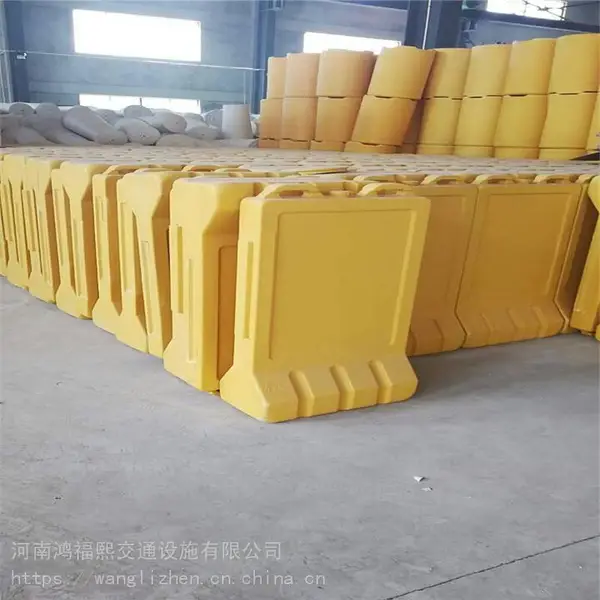 鸿福熙 吹塑水马防撞塑料围栏塑胶三孔水马隔离墩