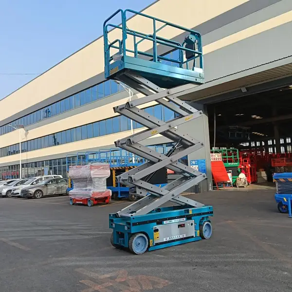 全自行式电动升降机 室外维修高空作业车 自行走剪叉式升降平台