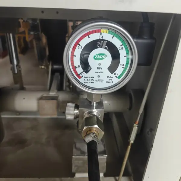 卓纳电气 SF6数字密度继电器 外观精美 测量精度高 性能稳定