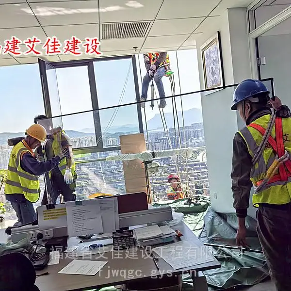 玻璃幕墙维修 幕墙玻璃破损更换 幕墙玻璃铝板打胶换胶