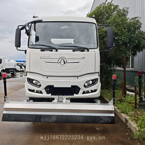 东风天锦25吨纯电动清洗车 17立方米新能源高低压洒水车