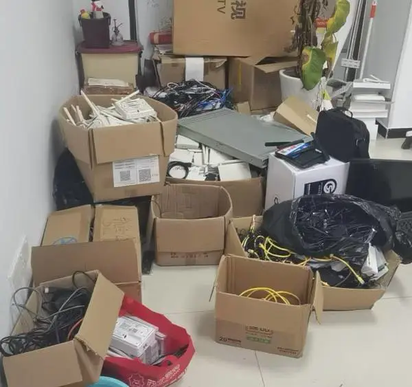 凤岗工厂搬迁 厂房搬迁 搬厂 公司搬迁 仓库搬迁 办公楼搬迁 安全快捷
