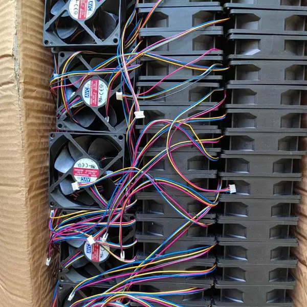 全新派尔可SUPERPOWER SP4010B A/B/C通用 12V 电瓶车充电器风扇