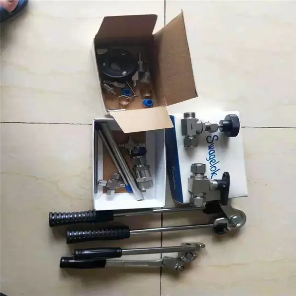 SS-18RS18MM世伟洛克swagelok针阀 化工用卡套截止阀
