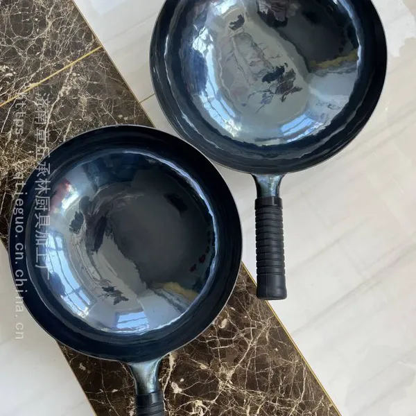 章丘手工敲打铁锅无涂层章丘炒锅老式铁锅家用熟铁炒菜锅