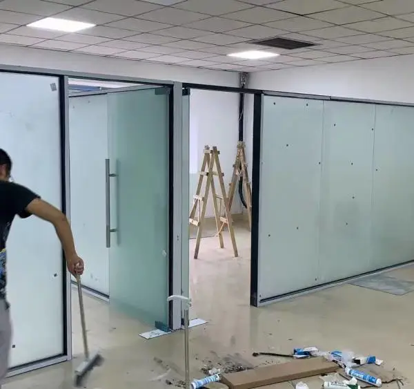 ÷����ά���˰칫�������Ͻ�߸�������������ǽװ��Ʒζĥɰ���������Ҷ��װ��ǽƷλͨ��
