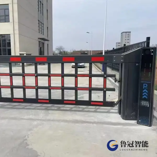 巨野车牌识别起落杆系统自动识别道闸安装铝合金道闸杆-厂家直供