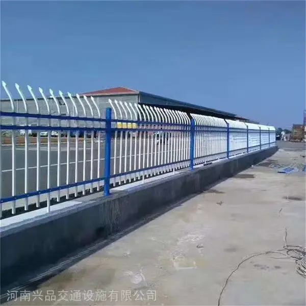 ������������Χǽ���� ���ط���п��Χ�� �׶�԰ѧУ���մ���