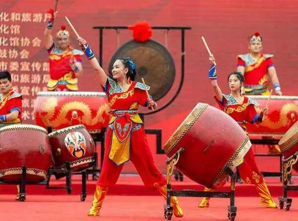 郑州舞龙舞狮,盘鼓队,军鼓队,锣鼓队演出公司