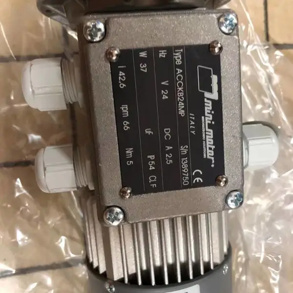 �����Mini motor���ڸߴ� 0.27 kW ���첽������������������