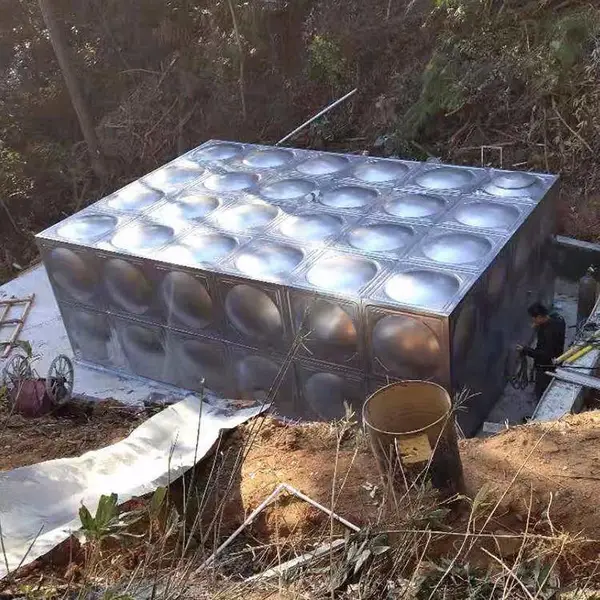 3*3*2 304不锈钢保温水箱泵箱一体化设备