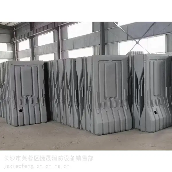湖南长沙灰色围挡三孔水马批发橡胶路锥减速带交通设施批发