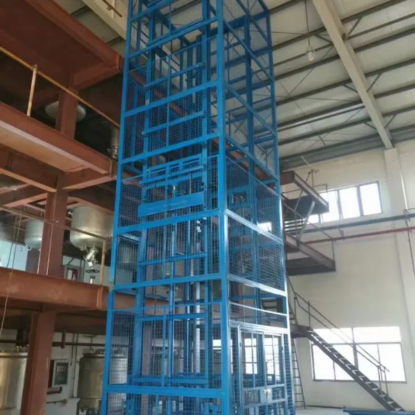 液压起重机 导轨升降货梯 电动门货梯襄樊市启运升降平台