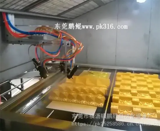 东莞鹏鲲喷漆设备厂 省时省人省成本 简单易操作喷漆设备生产厂家