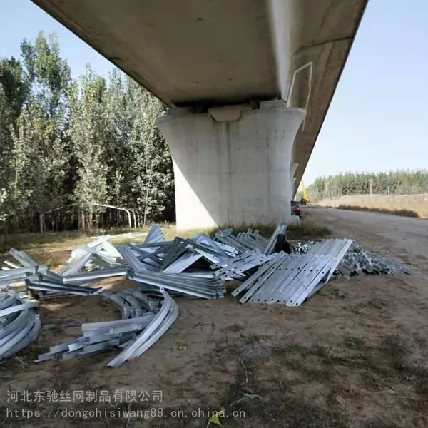 墩身墩台检修架 石狮桥墩安检吊篮 铁路桥墩吊篮 东驰工厂