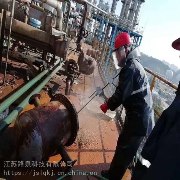 江苏南京防水防腐保温工程用高压清洗机 钢结构工程除锈高压水枪 消防设施水喷砂除锈工程用设备