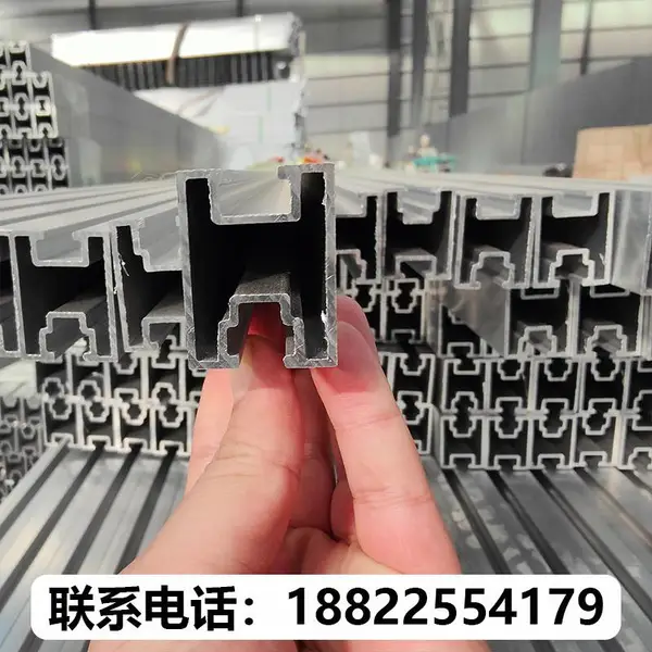 2026年光伏铝合金导轨市场趋势如何?铭轩与您聊