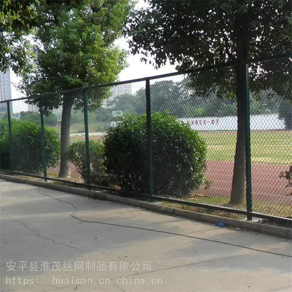 钩花铁丝网围栏 淮茂球场围栏网 体育场护栏网