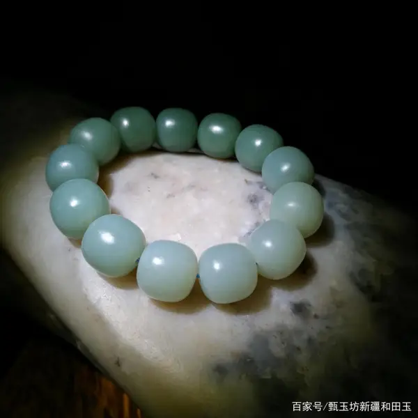 甄玉坊新疆和田玉且末蓝手串,新疆且末山料,新疆且末料好吗
