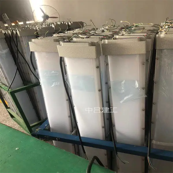 led防爆工厂灯_ 化工厂集成100W支架吸顶防爆灯 LED光源