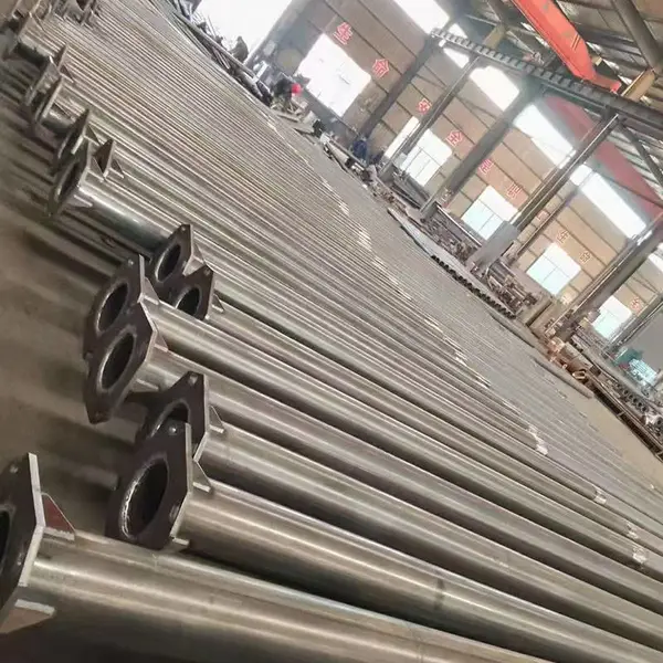 风光互补太阳能路灯厂家,喀什太阳能路灯厂家,鲁邦(查看)