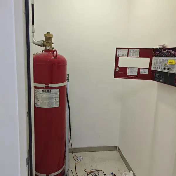 FM200酒店数据机房 UL认证七氟丙烷灭火系统 GQQ180/2.5