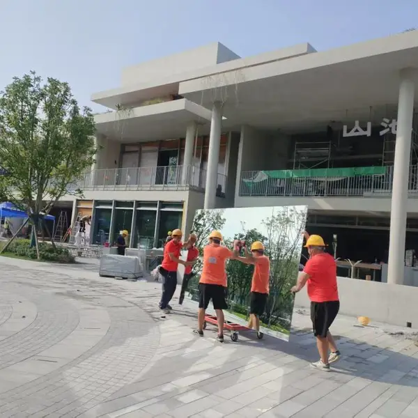 广州本地超大尺寸贴墙镜定制 整面墙无缝拼接玻璃镜 舞蹈健身专用高清银镜施工