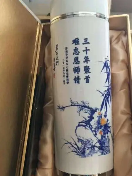 思宝虎牌保温杯,各种高档礼品杯。年会发放客户水杯子定制西安礼品杯订购