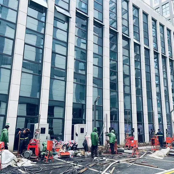 工业建筑不均匀沉降抬升施工单位｜隆这伟业厂房、仓库、设备基础结构性沉降矫正，***建筑偏移隐患