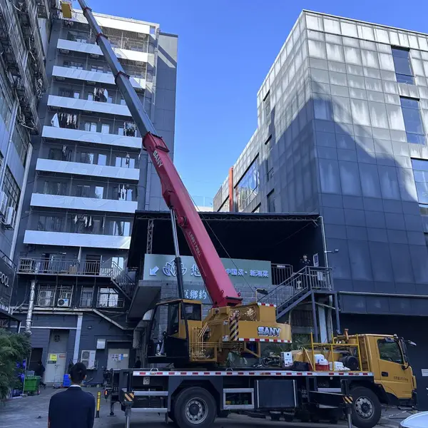 光明区带司机操作23米小型登高车出租14米剪叉升降机租赁 日租优惠
