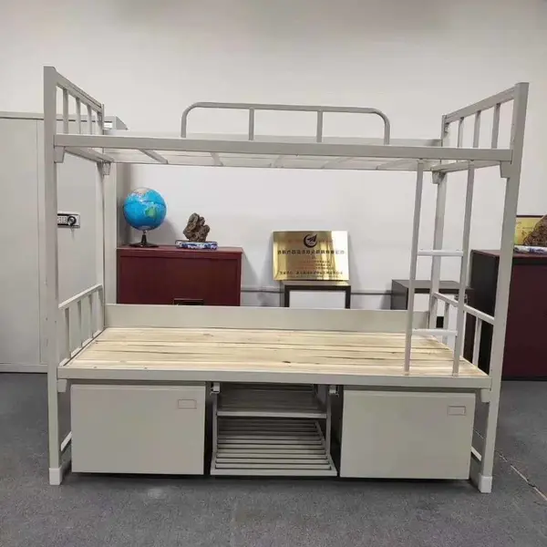 ��Ԣ��ѧ�����������Ҷ������� ʳ�ò���������