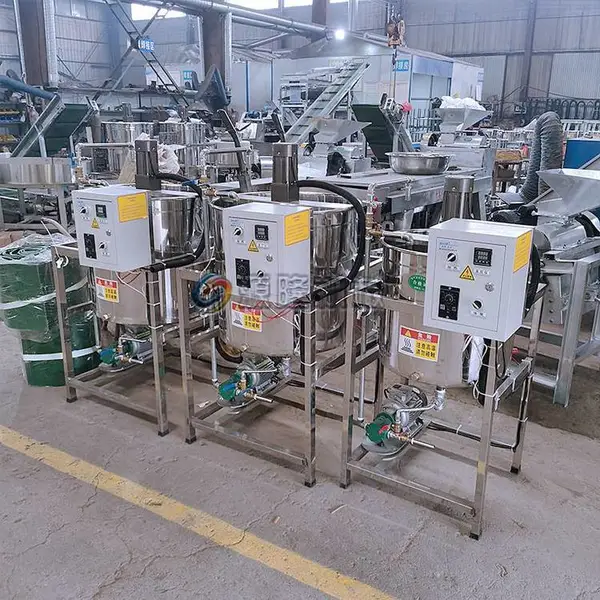 油厂毛油精炼设备 食用油除臭水化机 炼油灌装生产线