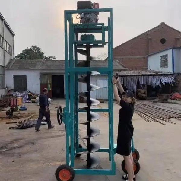 掏桩机建筑工地掏桩的战斗机