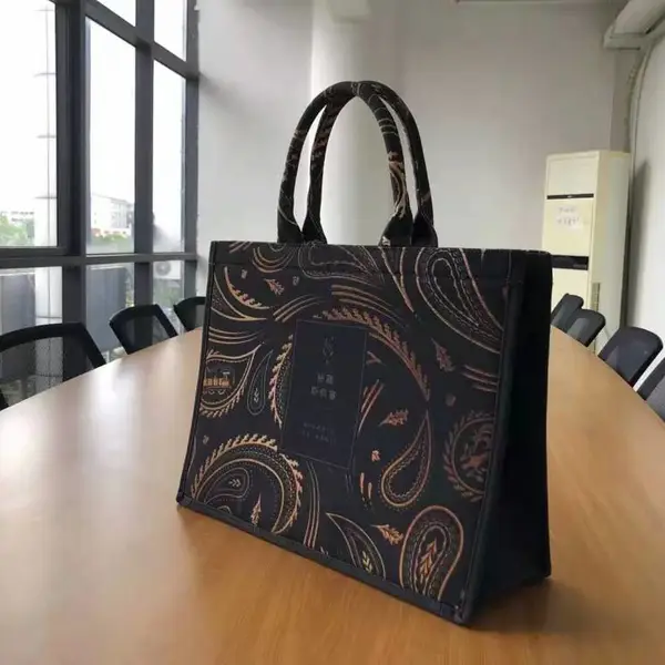供应各种环保袋购物袋礼品袋赠品袋棉布袋牛津布袋