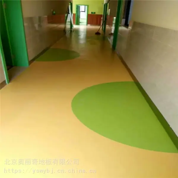 幼儿园专业pvc地板 室外幼儿园地板 olychi奥丽奇