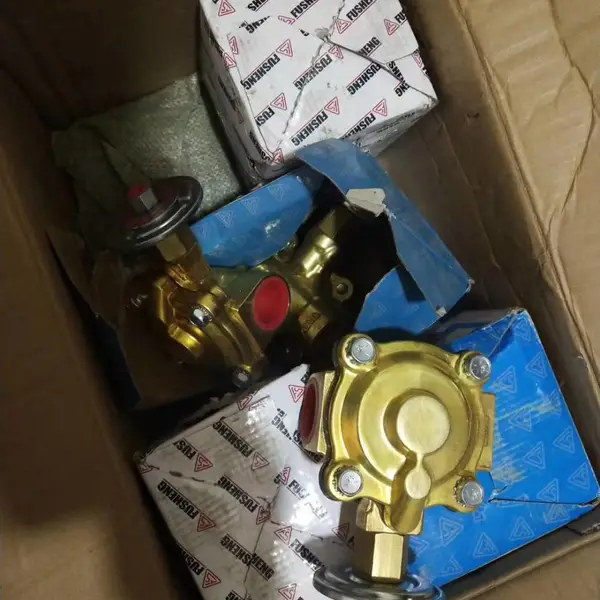 英格索兰IRN132K-OF无油空压机放气电磁阀 23402670