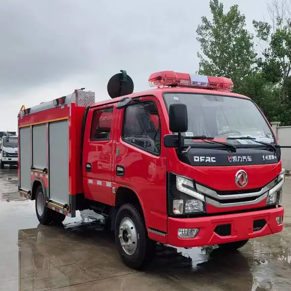 国六东风 2.5 吨水罐应急救援消防车 乡镇微型消防站专用水罐消防车