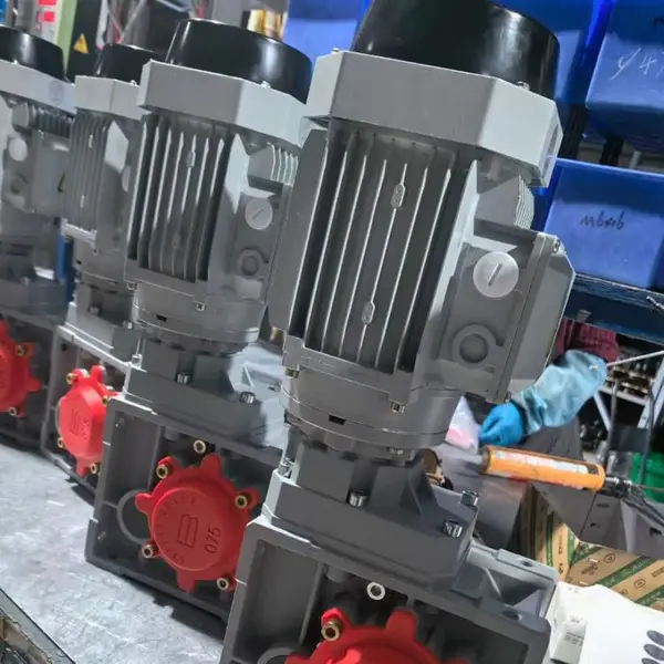 双曲面减速KM58B-60+1.5KW 可匹配普通电机 变频 刹车 防爆等