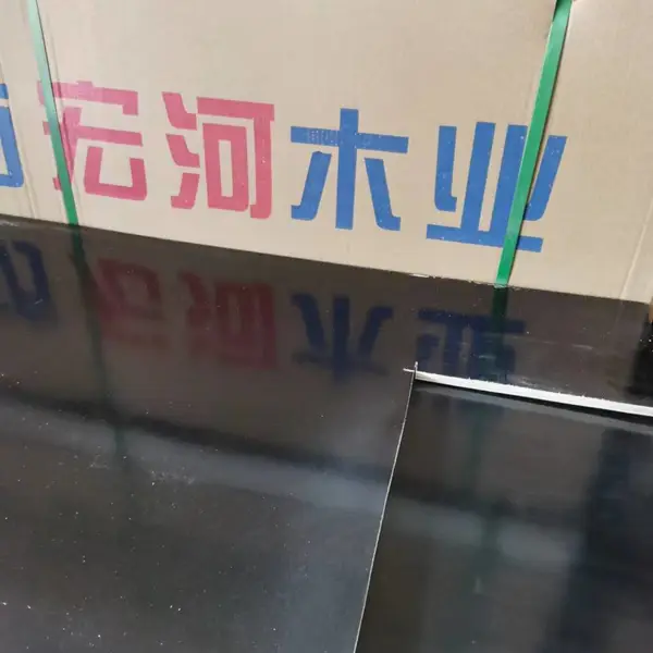 沈阳市优质建筑模板桥梁板竹胶板杨木多层板东北直发