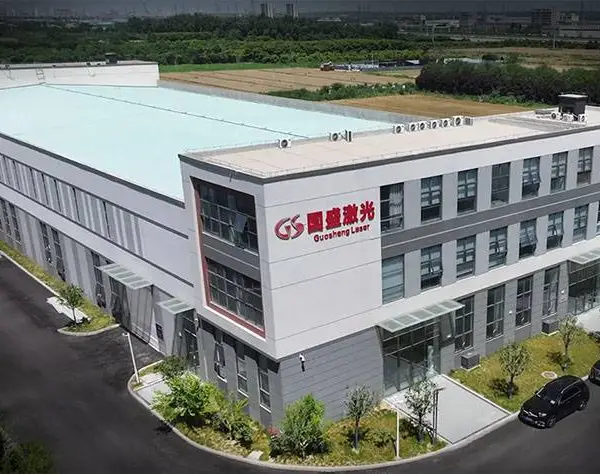 陕西国盛激光厂家研发生产的铺粉金属3D打印机,适合小批量复杂金属件加工